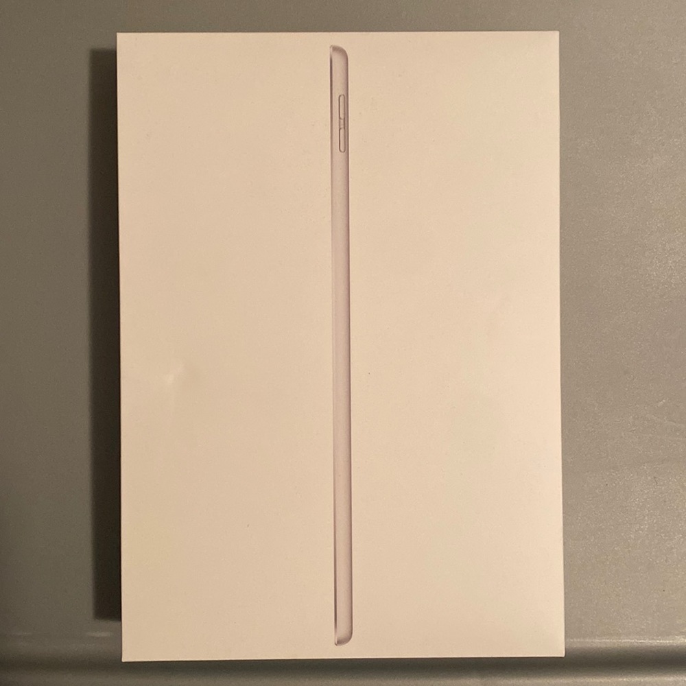 iPad Air 9th generation box + manual